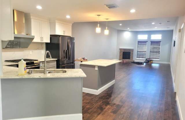 13227 Fall Manor Drive Gallery 2