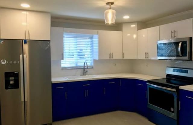 682 Southeast Park Drive - 682 Southeast Park Drive, Hialeah, FL 33010