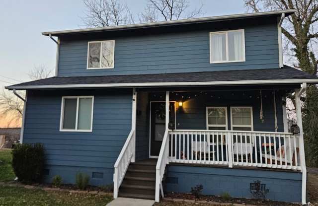 4027 Bearwood Avenue photos photos