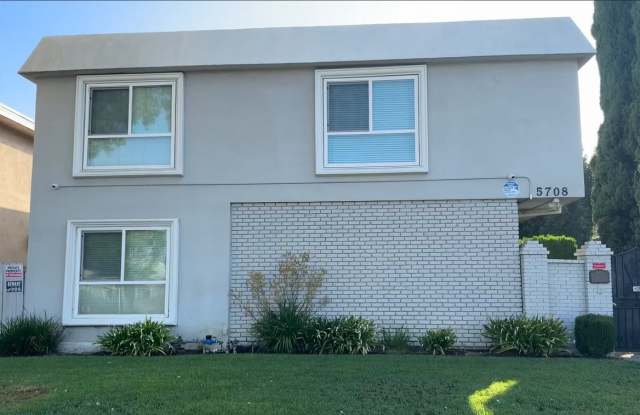 5708 Woodman Ave photos photos
