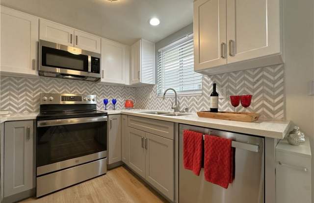 119 S Lucia Avenue - 119 South Lucia Avenue, Redondo Beach, CA 90277