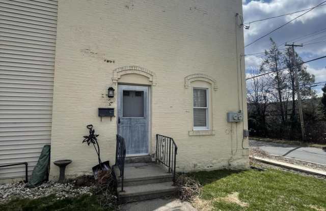 715 Mill Street photos photos