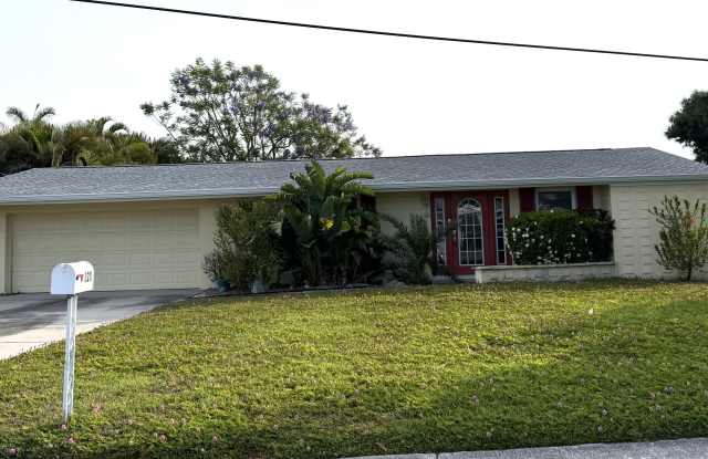 3211 Mayflower Street photos photos
