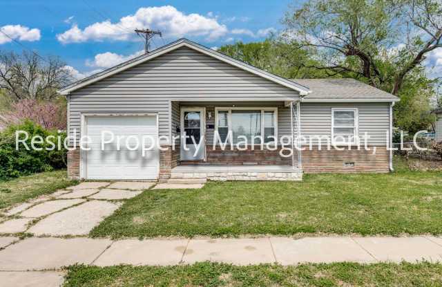 Cozy 2 Bedroom 1 Bathroom Home photos photos