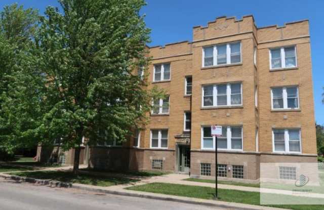 4723-29 N Kasson Gallery 2