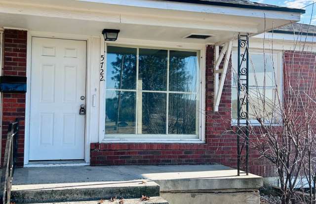 4 Bedroom 2 Bathroom Duplex photos photos