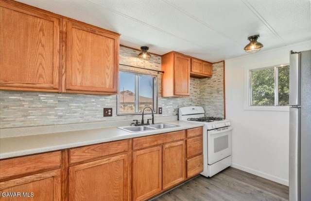5457 W 61st Street photos photos
