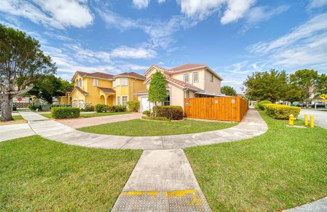 16403 SW 79th Ln Gallery 2