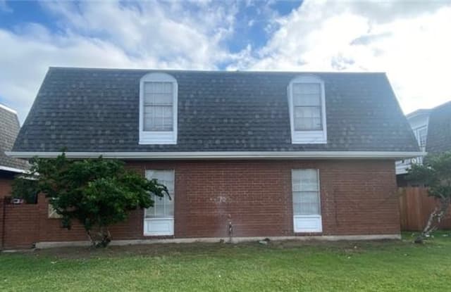 2805 KINGMAN Street - 2805 Kingman Street, Metairie, LA 70006