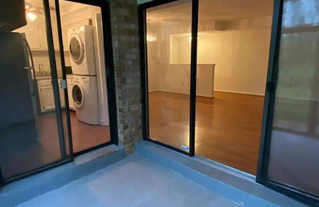 5490 CEDAR Lane Gallery 2