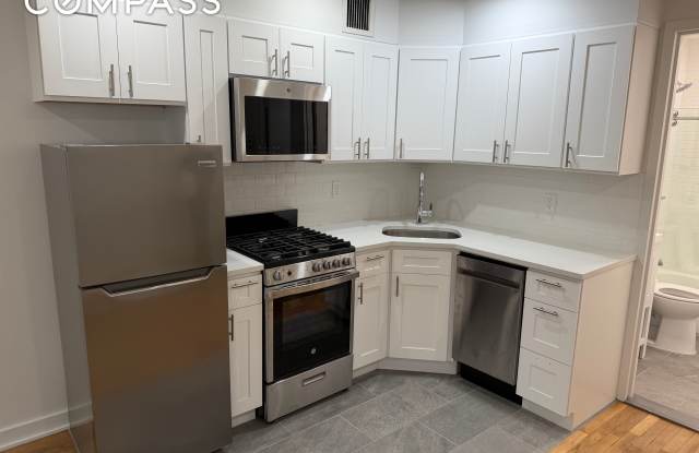 325 West 51st Street - 325 West 51st Street, New York City, NY 10019