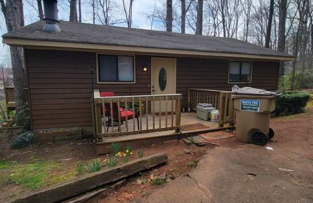 2 bedroom in Watkinsville! Gallery 1