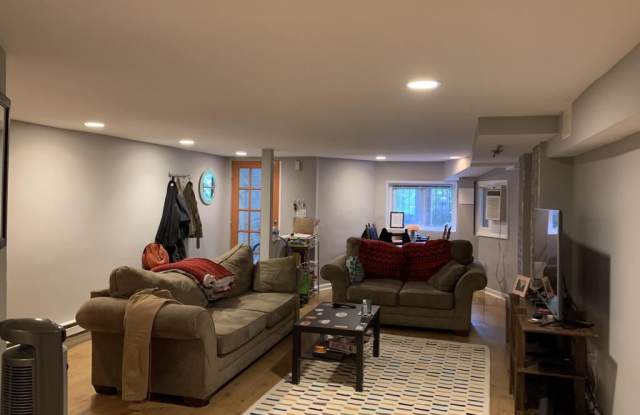1207 Harvard St NW UNIT B - 1207 Harvard St NW, Washington, DC 20009
