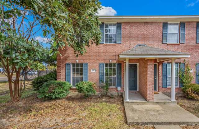 Available August 2026! 3 Bedroom 3 Bathroom Duplex with Yard Close to Campus/Bus Route! - 608 Corregidor Drive, College Station, TX 77840