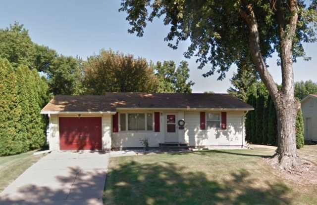 Newly Renovated House For Rent! - 243 Orchard Court, Carbon Cliff, IL 61282
