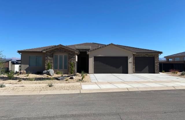 BRAND NEW HOME IN HURRICANE!!! photos photos