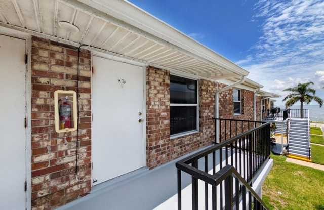 190 E Olmstead Drive E10, Titusville, FL 32780 Gallery 4