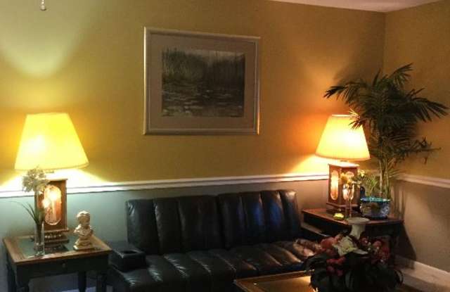 619 Oaks Hollow Ct Gallery 3