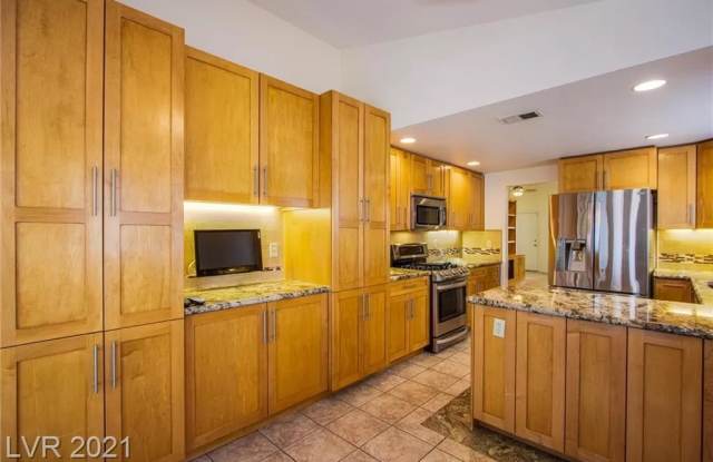 7028 Brown Derby Cir Gallery 4