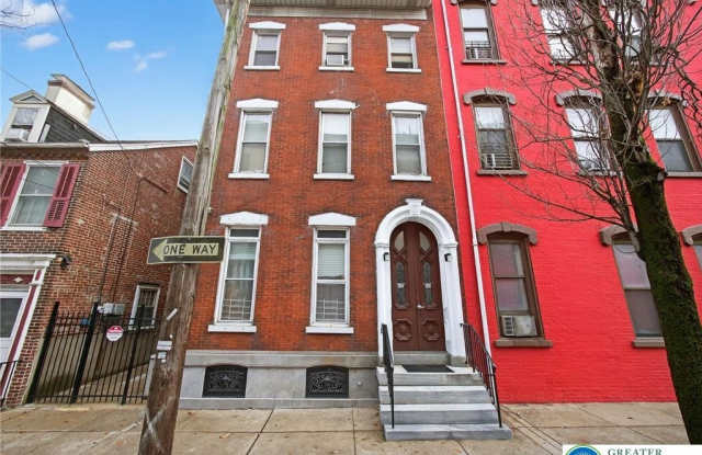 542 W Walnut Street unit: 1R photos photos 542 W Walnut Street unit: 1R photos photos