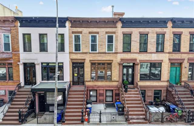 330 Lafayette Ave photos photos