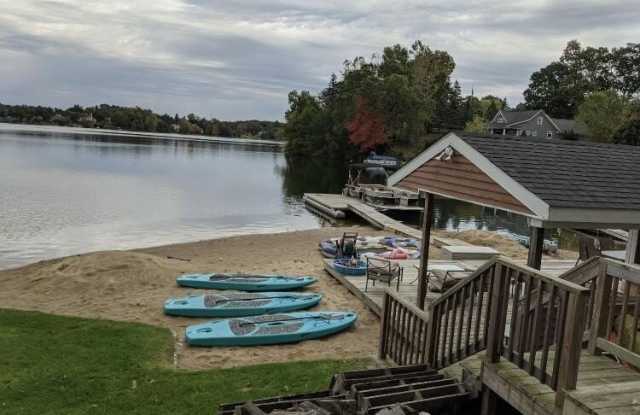 275 Saint Marys Lake Road Gallery 2
