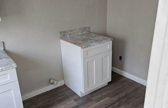 311 W Norman Ave - 311 West Norman Avenue, Dayton, OH 45405 311 W Norman Ave - 311 West Norman Avenue, Dayton, OH 45405