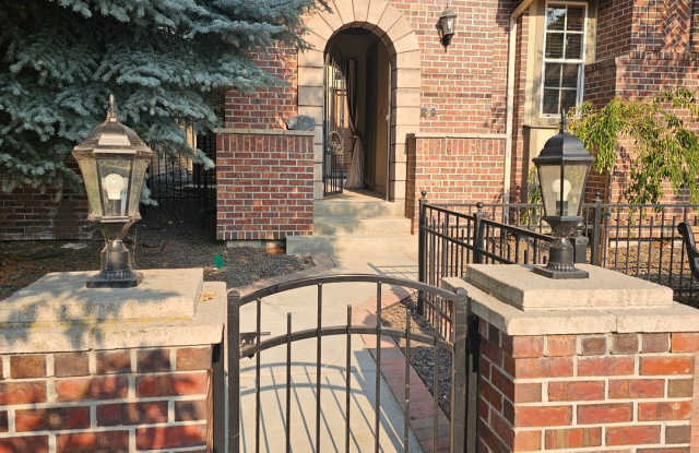 Gorgeous fully furnished home in downtown Eagle! photos photos