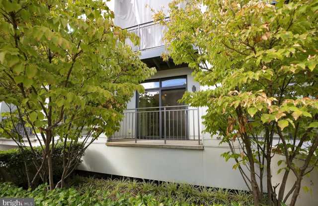 2337 CHAMPLAIN Street NW Gallery 2
