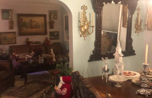 14517 Lake Avenue Gallery 4