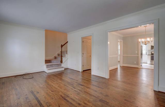2724 Oleander Drive Gallery 4