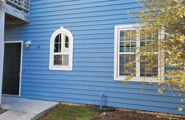 Renovated first floor condo with community pool! photos photos