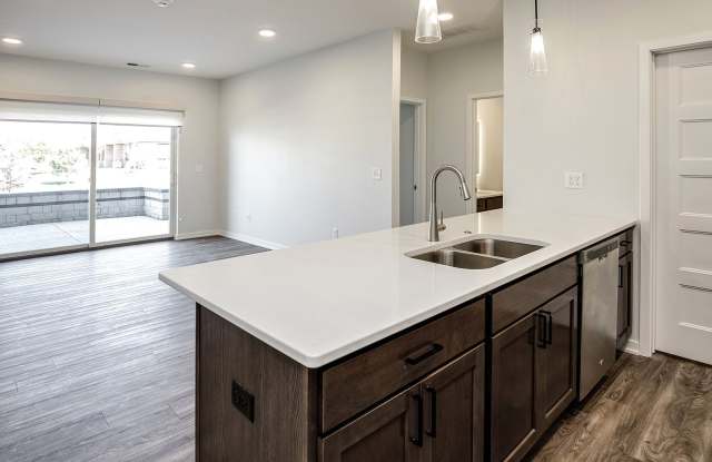 148th Place Apartments Gallery 4