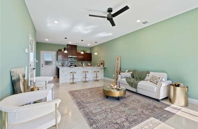 104 33rd W Gallery 4