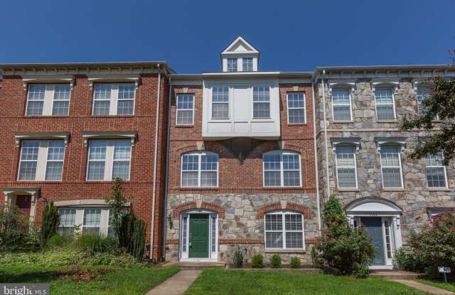 1105 PATRICK ST photos photos