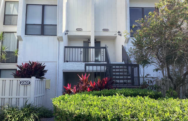 2308 Bridgewood Drive photos photos