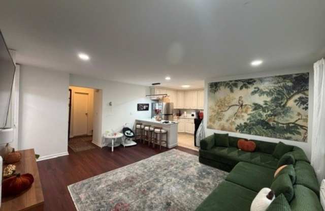 203 N Beverwyck Rd Gallery 1