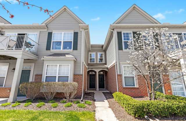 MOVE IN READY 2 BED 2 BATH! photos photos