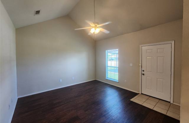 106 Collett Court Gallery 3