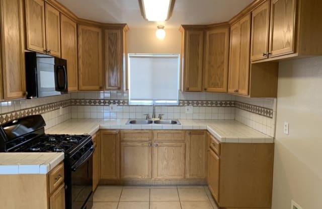 623 North Neptune Avenue - 623 North Neptune Avenue, Los Angeles, CA 90744