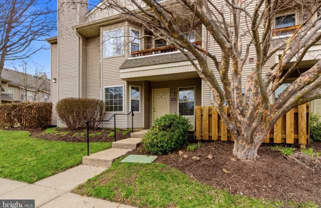 3403 WALTHAM Court Gallery 3