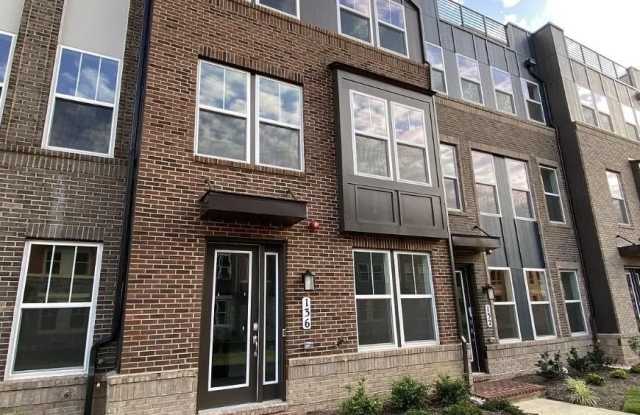 136 BLEEKER Place photos photos
