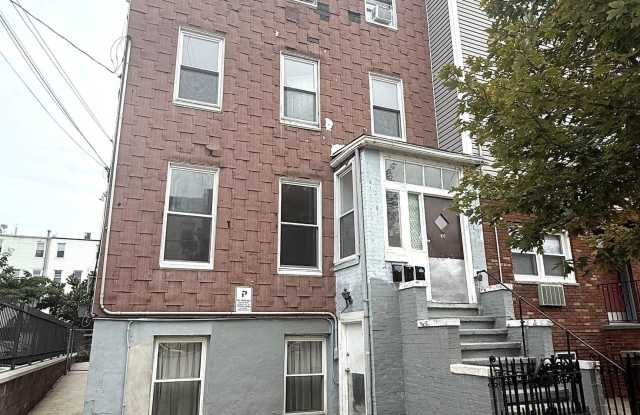 60 LAIDLAW AVE Gallery 1