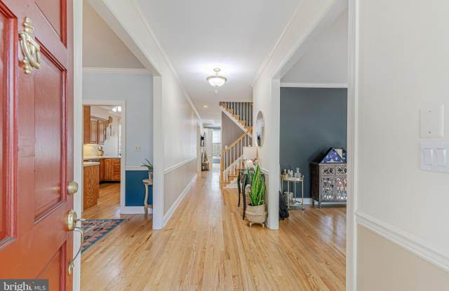 10 MEMORIAL DRIVE NW Gallery 4