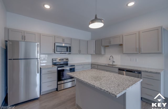 1316 N Meridian Ave Apt 103 - 1316 North Meridian Avenue, Wichita, KS 67203