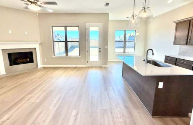 220 Green Willow Drive Gallery 2