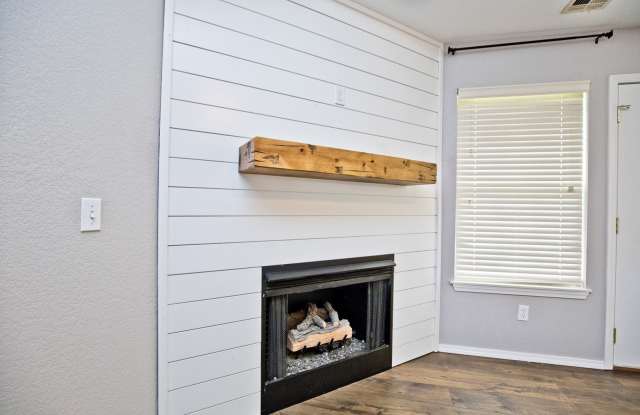 ***908 SW Terry Lane*** Gallery 4