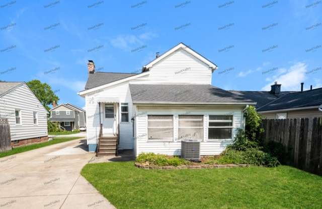 1662 Crestwood Road photos photos