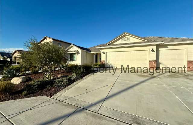 Stunning 3 Bed/3 Bath + Office River Ranch Home w/ RBP  $0 Deposit Option - 15828 Waterford Street, Bakersfield, CA 93314
