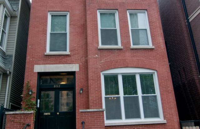852 W Aldine Ave # 1 - 852 W Aldine Ave, Chicago, IL 60657